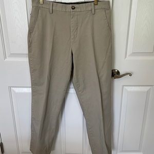 Men’s Dockers light khaki pant. 34W 32L